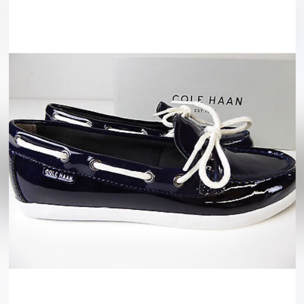 COLE HAAN NANTUCKET CAMP Sz 10 moccasin / boat shoes Patent leather NAVY PATENT